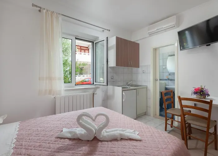 Apartment Marijan - Beachfront