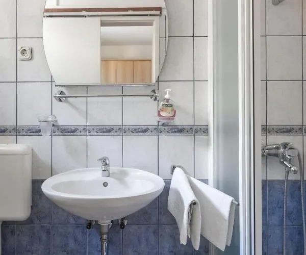 Marijan - Beachfront * Tučepi