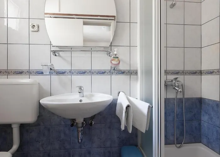 Apartment Marijan - Beachfront Tučepi