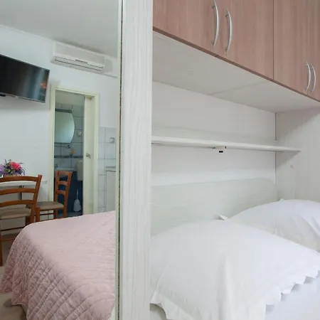Apartmán Marijan - Beachfront *