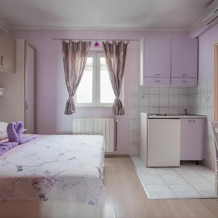 Marijan - Beachfront *