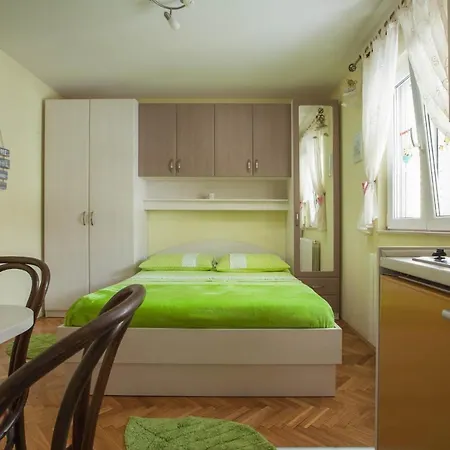 Marijan - Beachfront