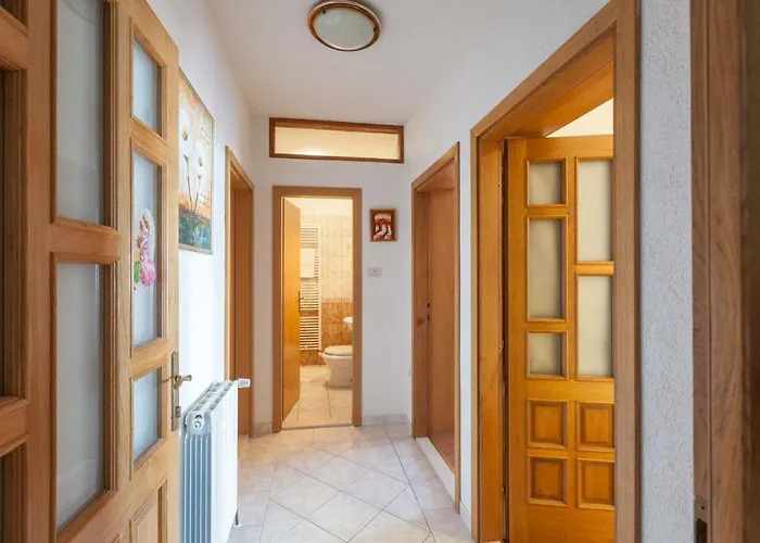 Marijan - Beachfront