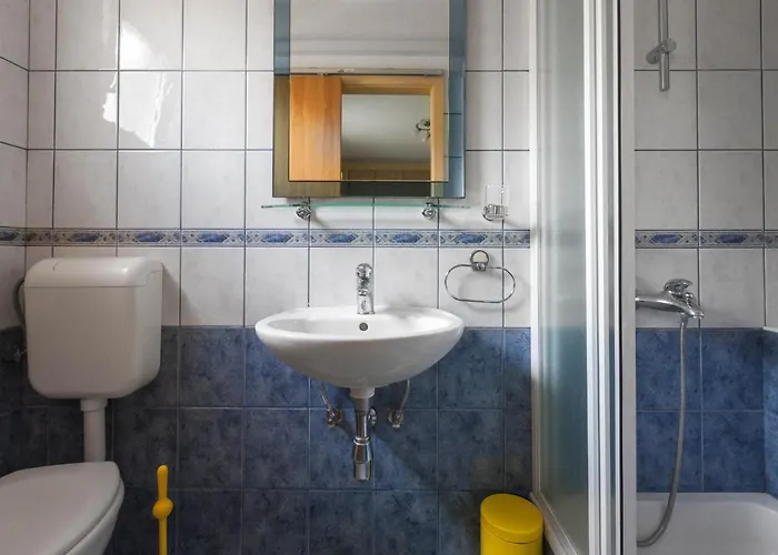 Marijan - Beachfront Tučepi